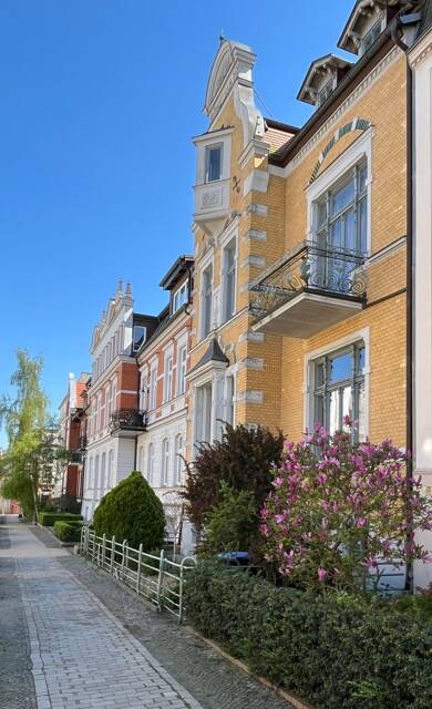 Wohnung zur Miete 980 € 3 Zimmer 112,5 m² Dachgeschoss frei ab sofort Mozartstraße 8 Paulsstadt Schwerin 19053