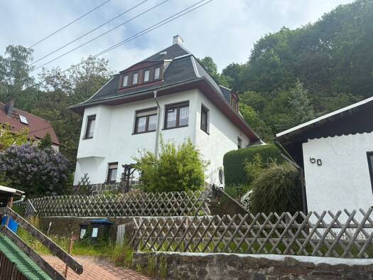 Einfamilienhaus zum Kauf 169.000 € 5 Zimmer 110 m² 1.631 m² Grundstück frei ab sofort Sonneberg Sonneberg 96515