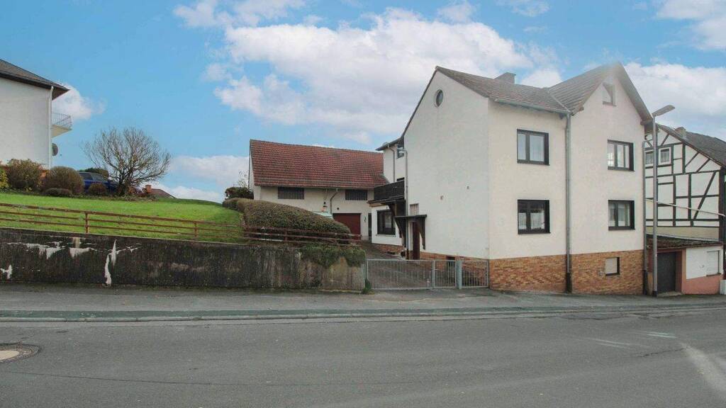 Einfamilienhaus zum Kauf 349.000 € 6 Zimmer 176,3 m² 875,3 m² Grundstück Grävenwiesbach 61279