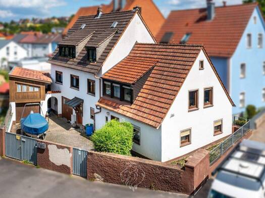 Mehrfamilienhaus zum Kauf 347.000 € 9 Zimmer 146,6 m² 317 m² Grundstück Versbach Würzburg 97078
