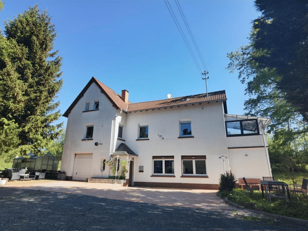 Mehrfamilienhaus zum Kauf provisionsfrei 400.000 € 7 Zimmer 217,5 m² 1.400 m² Grundstück frei ab sofort Saarstraße 14 Hoppstädten Hoppstädten-Weiersbach 55768