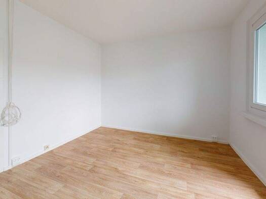 Wohnung zur Miete 450 € 3 Zimmer 57,2 m² 5. Geschoss Heidering 5 Heide Nord Halle 06120