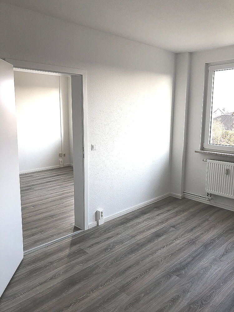 Wohnung zur Miete 185 € 1 Zimmer 33,3 m²<br/>Wohnfläche 2.<br/>Geschoss Schladebacher Straße 60 Bad Dürrenberg Bad Dürrenberg 06231