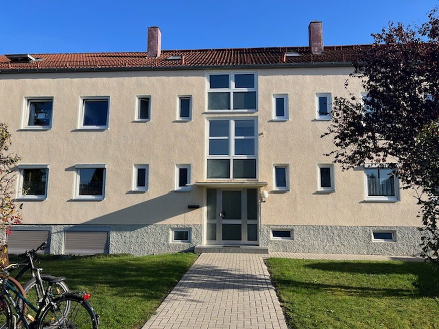 Wohnung zur Miete 1.250 € 2,5 Zimmer 81 m²<br/>Wohnfläche EG<br/>Geschoss 01.03.2025<br/>Verfügbarkeit Kriegerstrasse 3 A Unterpfaffenhofen Germering 82110