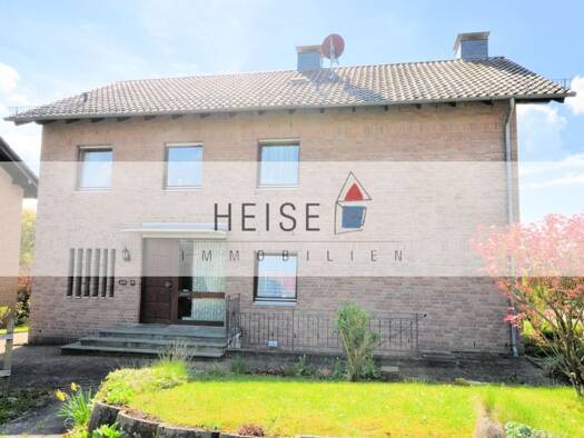Mehrfamilienhaus zum Kauf 280.000 € 7 Zimmer 170 m² 740 m² Grundstück Stahle Höxter 37671