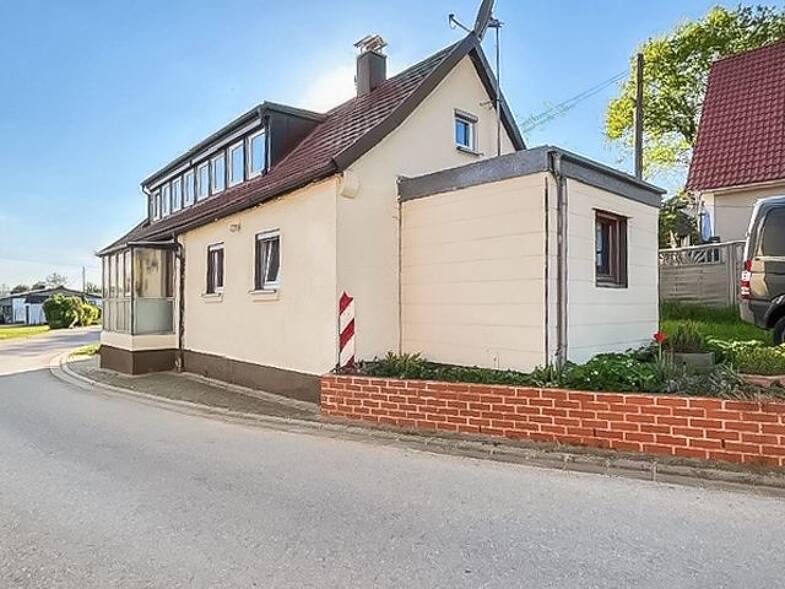 Einfamilienhaus zum Kauf 159.000 € 6 Zimmer 98 m² 680 m² Grundstück Alesheim Alesheim 91793