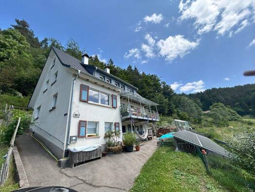 Einfamilienhaus zum Kauf 319.000 € 8 Zimmer 175 m² 3.700 m² Grundstück Tennenbronn 78182