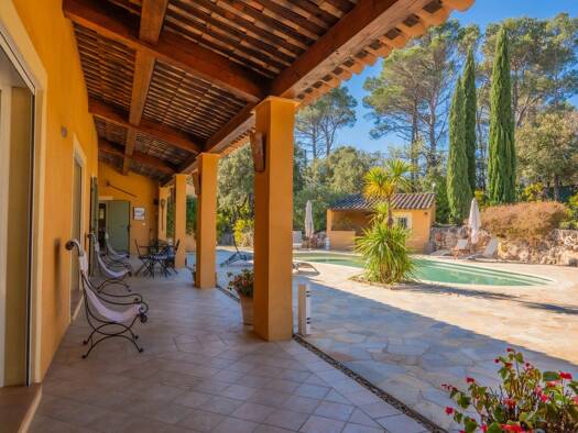 Einfamilienhaus zum Kauf 1.150.000 € 7 Zimmer 220 m² Ouest Lorgues 83510