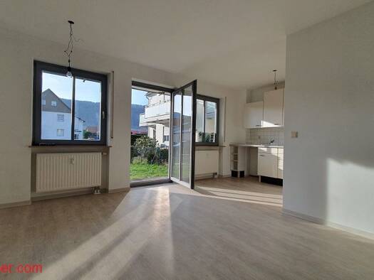 Wohnung zum Kauf 50.000 € 1,5 Zimmer 44,4 m² EG Untermaßfeld 98617
