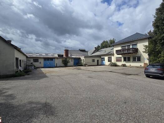 Produktionshalle zum Kauf 1.527.000 € 2.289 m² Lagerfläche Mattighofen 5230