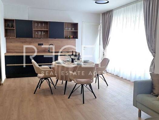Wohnung zur Miete 1.800 € 3 Zimmer 1. Geschoss Podstrana