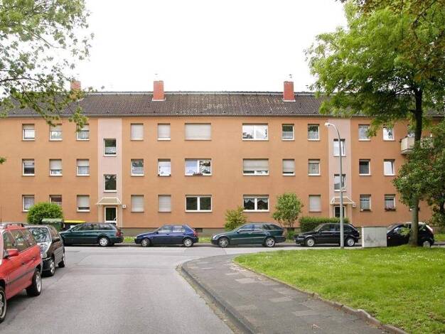 Wohnung zur Miete 409 € 2 Zimmer 43,2 m² 2. Geschoss frei ab 02.04.2026 Peschenstraße 8 Huckingen Duisburg 47259