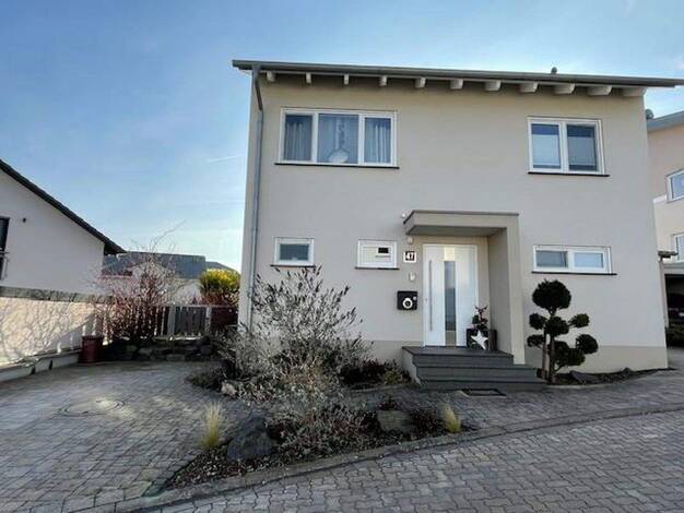 Einfamilienhaus zum Kauf provisionsfrei 849.000 € 4,5 Zimmer 118 m² 442 m² Grundstück frei ab 15.07.2026 Gau-Bischofsheim 55296