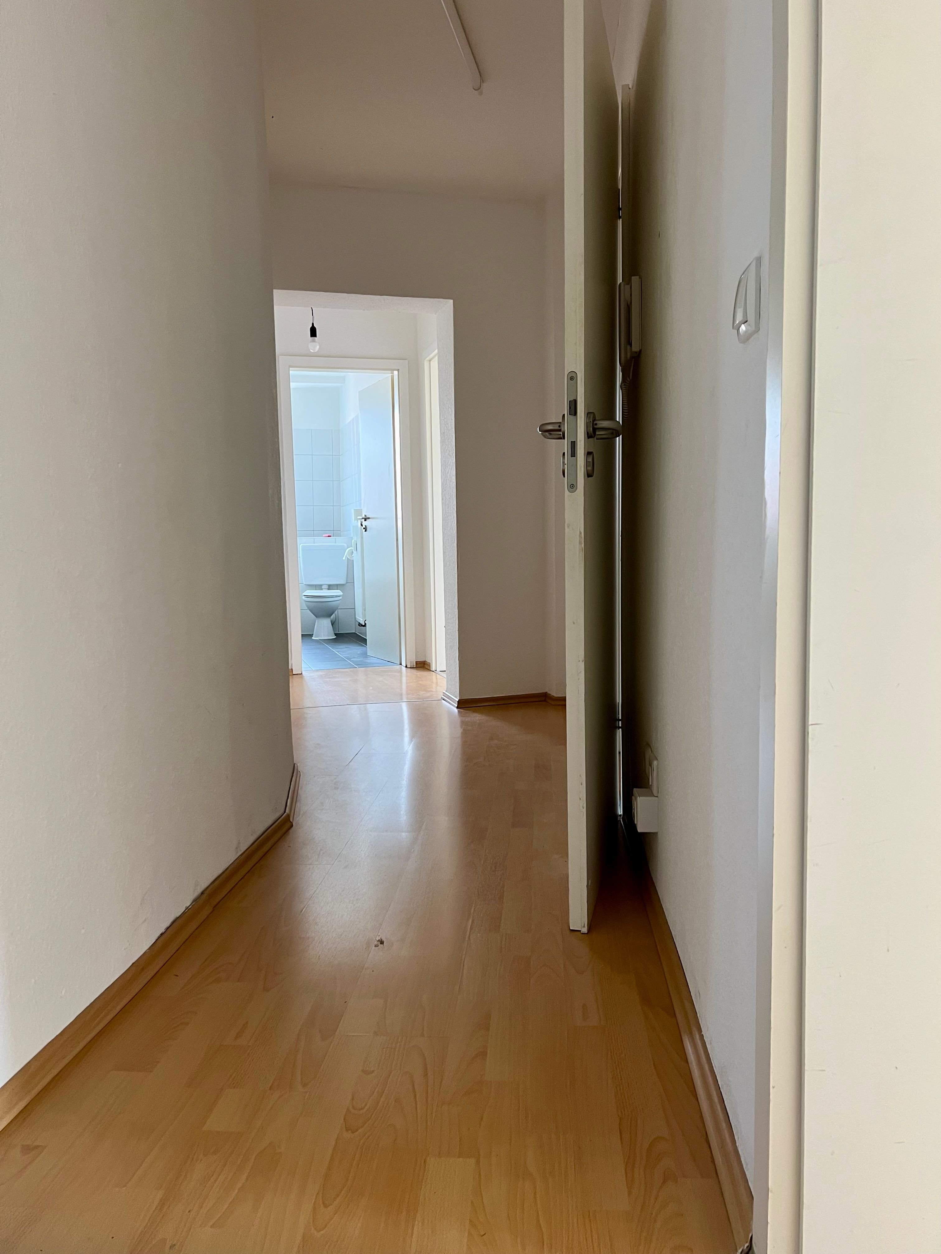 Wohnung zur Miete 780 € 3 Zimmer 80 m²<br/>Wohnfläche 3.<br/>Geschoss ab sofort<br/>Verfügbarkeit Scherbsgraben / Billinganlage 121 Fürth 90766