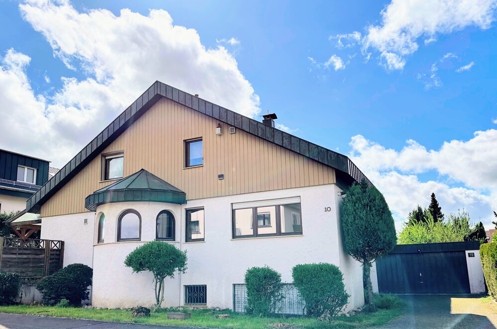 Mehrfamilienhaus zum Kauf 849.000 € 8 Zimmer 300 m²<br/>Wohnfläche 538 m²<br/>Grundstück Bönnigheim Bönnigheim 74357