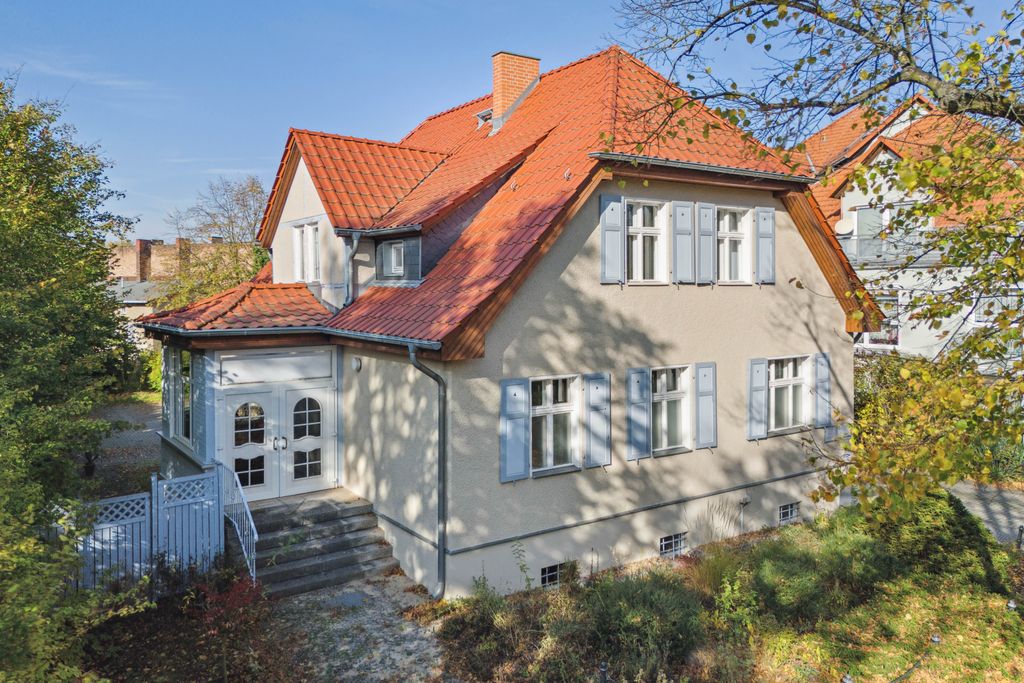 Mehrfamilienhaus zum Kauf 770.000 € 10 Zimmer 213 m²<br/>Wohnfläche 805 m²<br/>Grundstück Kernstadt Königs Wusterhausen 15711