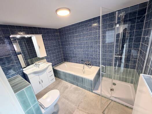 Einfamilienhaus zur Miete 1.530 € 4,5 Zimmer 100 m² 240 m² Grundstück frei ab sofort Schlutup Schlutup 23568