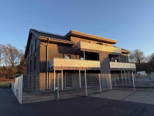 Terrassenwohnung zum Kauf - Erstbezug provisionsfrei 420.000 € 4,5 Zimmer 101 m² Geschoss EG/3 frei ab sofort Amshausen Steinhagen 33803