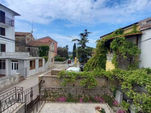 Haus zum Kauf 400.000 € 6 Zimmer 347 m² 208 m² Grundstück Mali Lošinj 51553