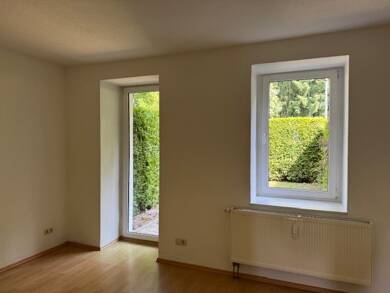 Wohnung zur Miete 217 € 1 Zimmer 36,8 m² frei ab sofort Waldheim Waldheim 04736