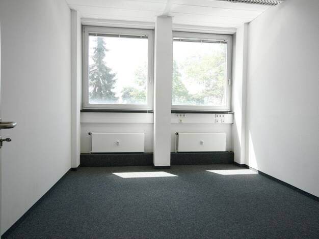 Bürofläche zur Miete 6,50 € 28,9 m² Bürofläche teilbar ab 28,9 m² Werner-von-Siemens-Straße 2 Pfungstadt Pfungstadt 64319