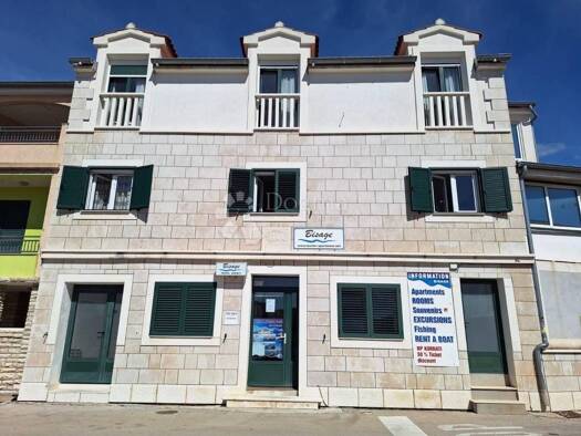 Haus zum Kauf 1.095.000 € 20 Zimmer 550 m² Jezera, Tisno Tisno