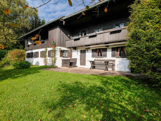 Einfamilienhaus zum Kauf 1.300.000 € 8 Zimmer 316 m² 2.280 m² Grundstück Riedern Waakirchen 83666