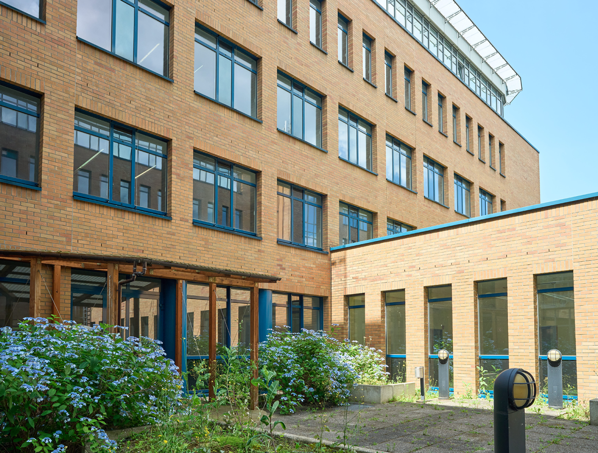 Bürofläche zur Miete 528 € 52,9 m²<br/>Bürofläche ab 52,9 m²<br/>Teilbarkeit Heltorfer Straße 2-6 Lichtenbroich Düsseldorf 40472