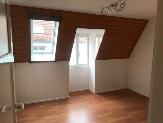 Wohnung zur Miete 850 € 3 Zimmer 60 m² 4. Geschoss frei ab sofort Süd Stuttgart 70199