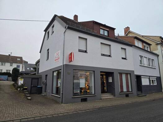 Gewerbeobjekt zum Kauf 225.000 € 6 Zimmer 230 m² 200 m² Grundstück frei ab sofort Oberbexbach Bexbach 66450