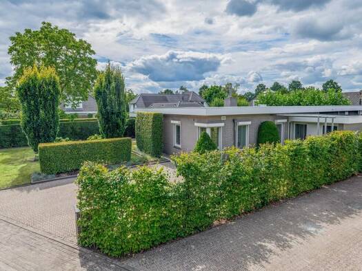 Bungalow zum Kauf 1.150.000 € 7 Zimmer 298 m² 883 m² Grundstück lambert colenstraat 3 Helmond 5708 BZ