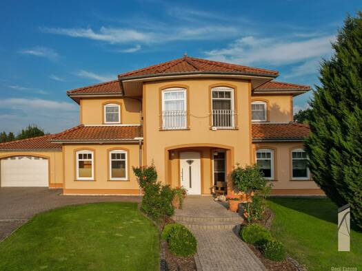 Villa zum Kauf 699.000 € 7 Zimmer 236,5 m² 6.398 m² Grundstück Tangerhütte Tangerhütte 39517