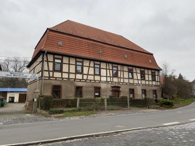 Mehrfamilienhaus zum Kauf als Kapitalanlage geeignet 95.000 € 10 Zimmer 290 m²<br/>Wohnfläche 547 m²<br/>Grundstück Bornstedt 06295