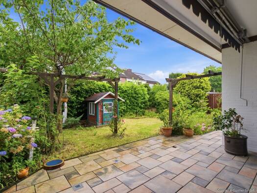 Einfamilienhaus zum Kauf 600.000 € 7 Zimmer 182 m² 375 m² Grundstück Wedel 22880