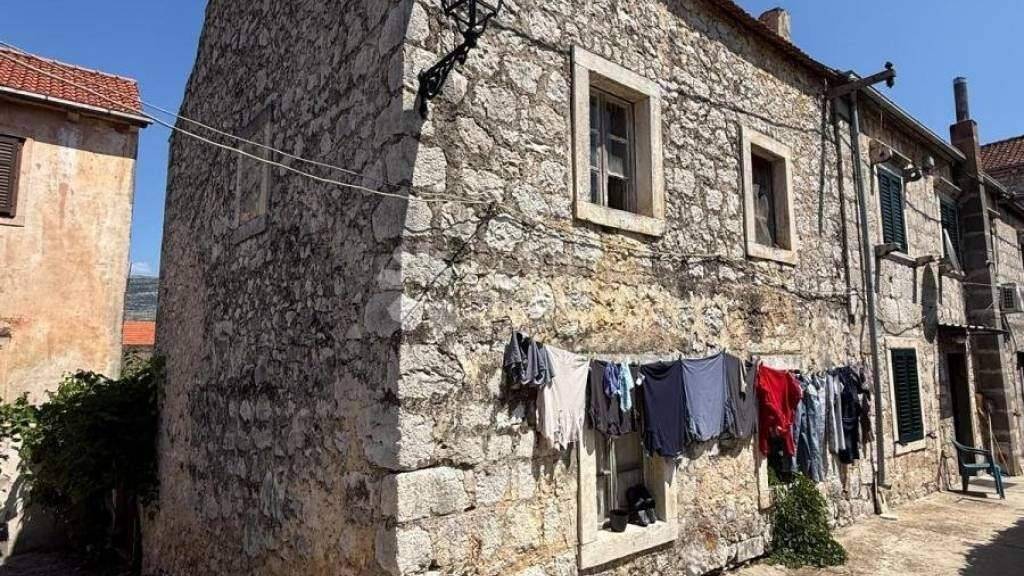 Haus zum Kauf 77.000 € 3 Zimmer 150 m² Orebic