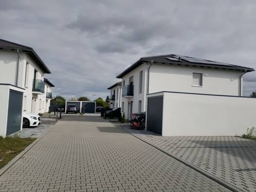 Villa zum Kauf provisionsfrei 1.230.000 € 6 Zimmer 160 m² 700 m² Grundstück Taucha 04425