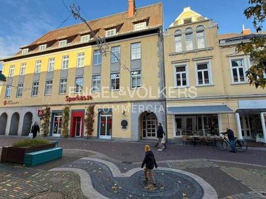 Gewerbeobjekt zum Kauf als Kapitalanlage geeignet 3.618 m² 1.687 m² Grundstück teilbar ab 3.618 m² Uelzen 29525