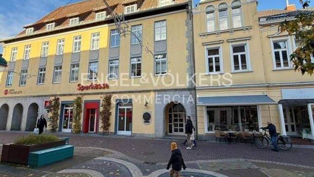 Gewerbeobjekt zum Kauf als Kapitalanlage geeignet 3.618 m² 1.687 m² Grundstück teilbar ab 3.618 m² Uelzen 29525