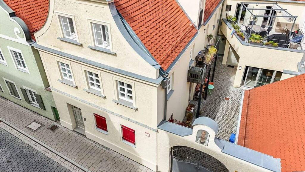 Mehrfamilienhaus zum Kauf 1.950.000 € 12,5 Zimmer 386,7 m² 260 m² Grundstück Ingolstadt 85049