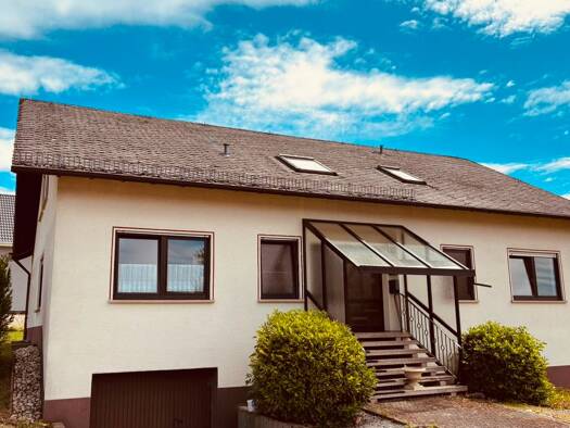 Wohnung zur Miete 900 € 4 Zimmer 130 m² frei ab sofort Hinzerath Morbach 54497