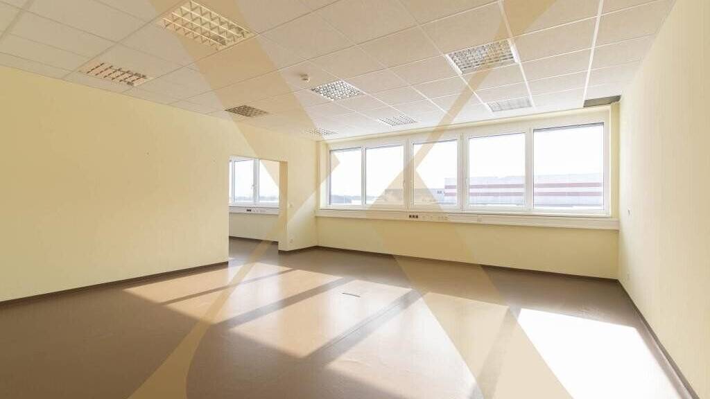 Büro zur Miete 5.452 € Eberstalzell 4653