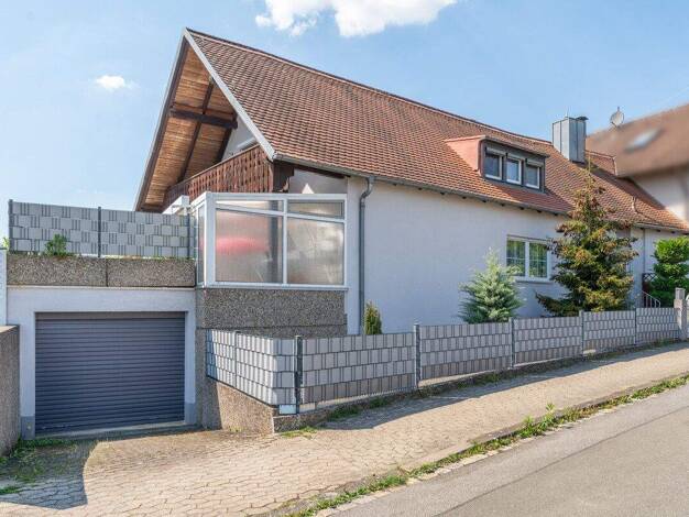 Einfamilienhaus zum Kauf 488.000 € 5 Zimmer 136 m² 200 m² Grundstück Zirndorf 90513
