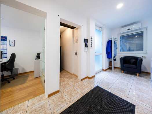 Einfamilienhaus zum Kauf 819.000 € 4 Zimmer 126 m² 1.303 m² Grundstück frei ab sofort Gottmadingen Gottmadingen 78244