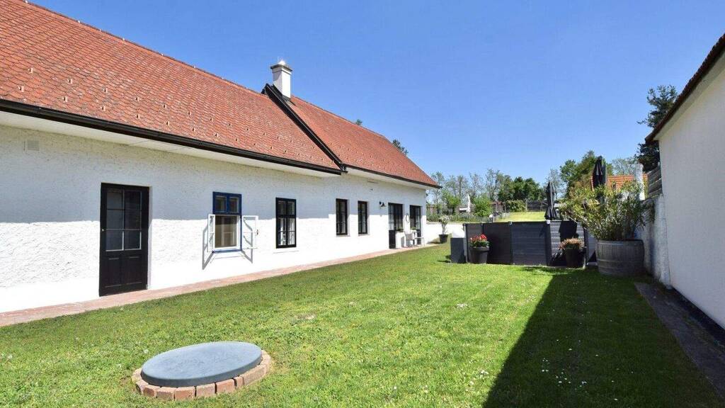 Haus zum Kauf 595.000 € 6 Zimmer 245,7 m² 1.402 m² Grundstück Bahngasse Lackendorf 7321