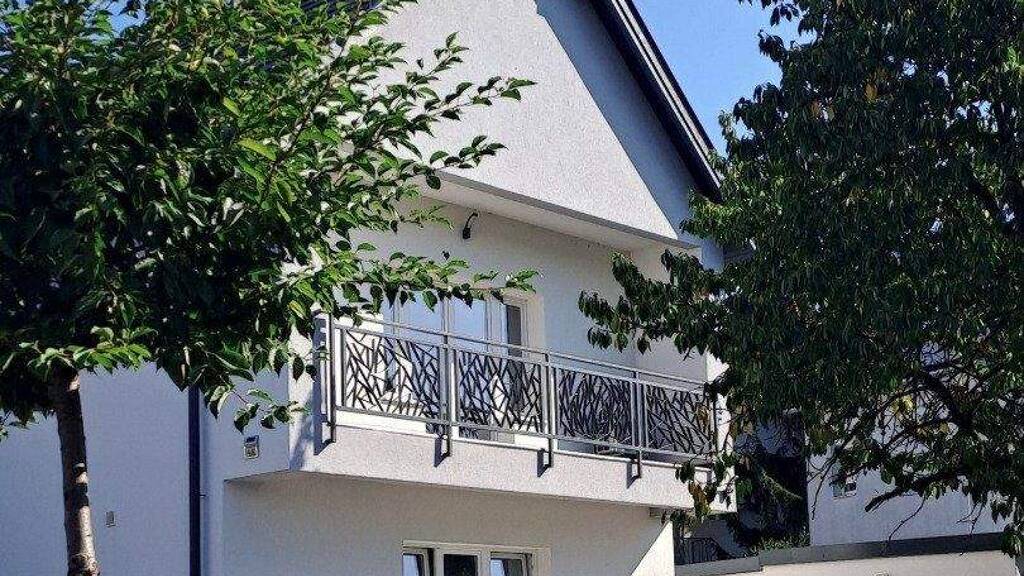 Einfamilienhaus zum Kauf - Erstbezug 340.000 € 5 Zimmer 110 m² 700 m² Grundstück Hévíz 8380