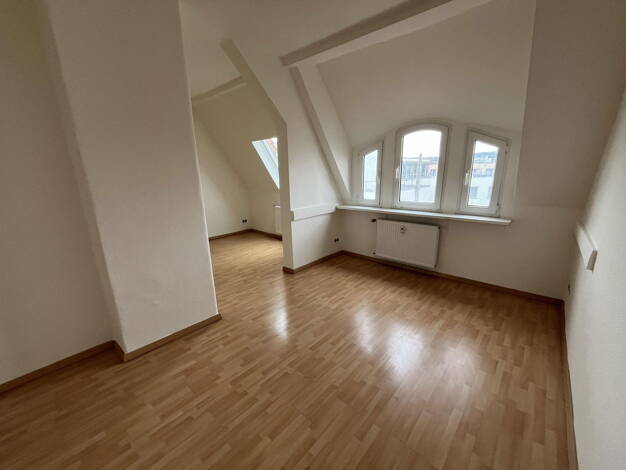 Wohnung zur Miete 650 € 3 Zimmer 66 m² Dachgeschoss, 4. Geschoss frei ab 01.08.2025 Schmidtdtedter Str. 29 Altstadt Erfurt 99084