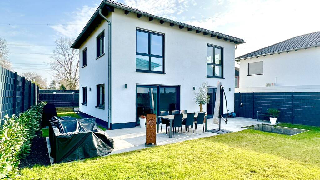 Haus zur Miete 2.690 € 4 Zimmer 141 m² 348 m² Grundstück frei ab 01.07.2026 Am Lohbach 11 b Vierbaum Rheinberg 47495