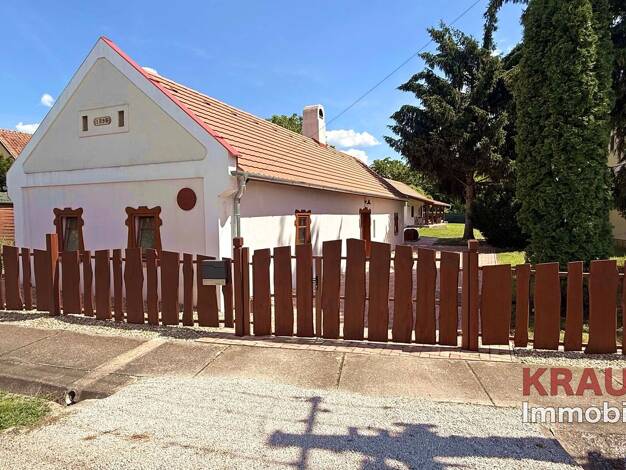 Bauernhaus zum Kauf provisionsfrei 328.000 € 3 Zimmer 90 m² 820 m² Grundstück frei ab 01.10.2026 Balatonberény 8649