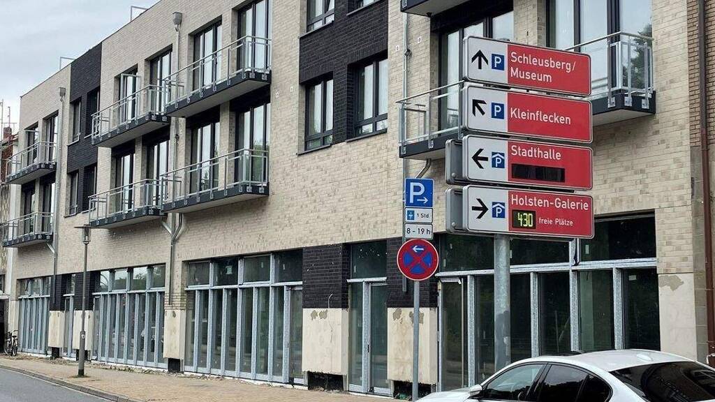 Büro zur Miete - Erstbezug provisionsfrei 956 € 49 m² Bürofläche Am Teich 12-15 Innenstadt Neumünster 24534