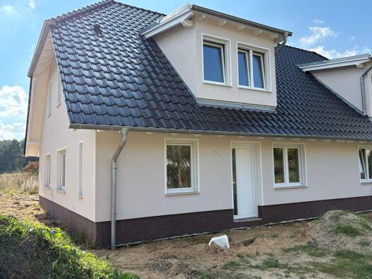 Doppelhaushälfte zum Kauf - Erstbezug 280.000 € 4 Zimmer 135 m² 673 m² Grundstück Nitzow Havelberg 39539
